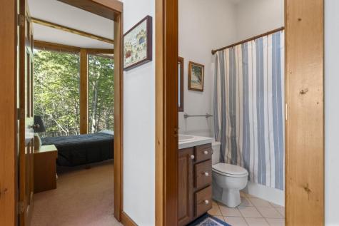 44 Stone Point Lane Boothbay ME 04537