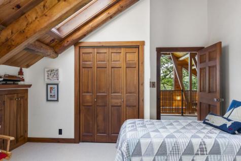 44 Stone Point Lane Boothbay ME 04537