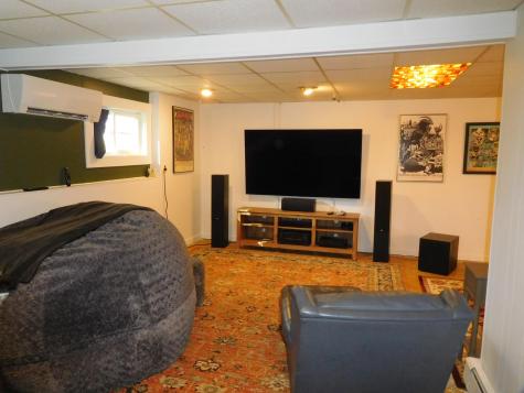 4 Sheffield Avenue Lewiston ME 04240