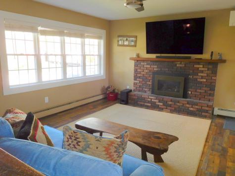 4 Sheffield Avenue Lewiston ME 04240