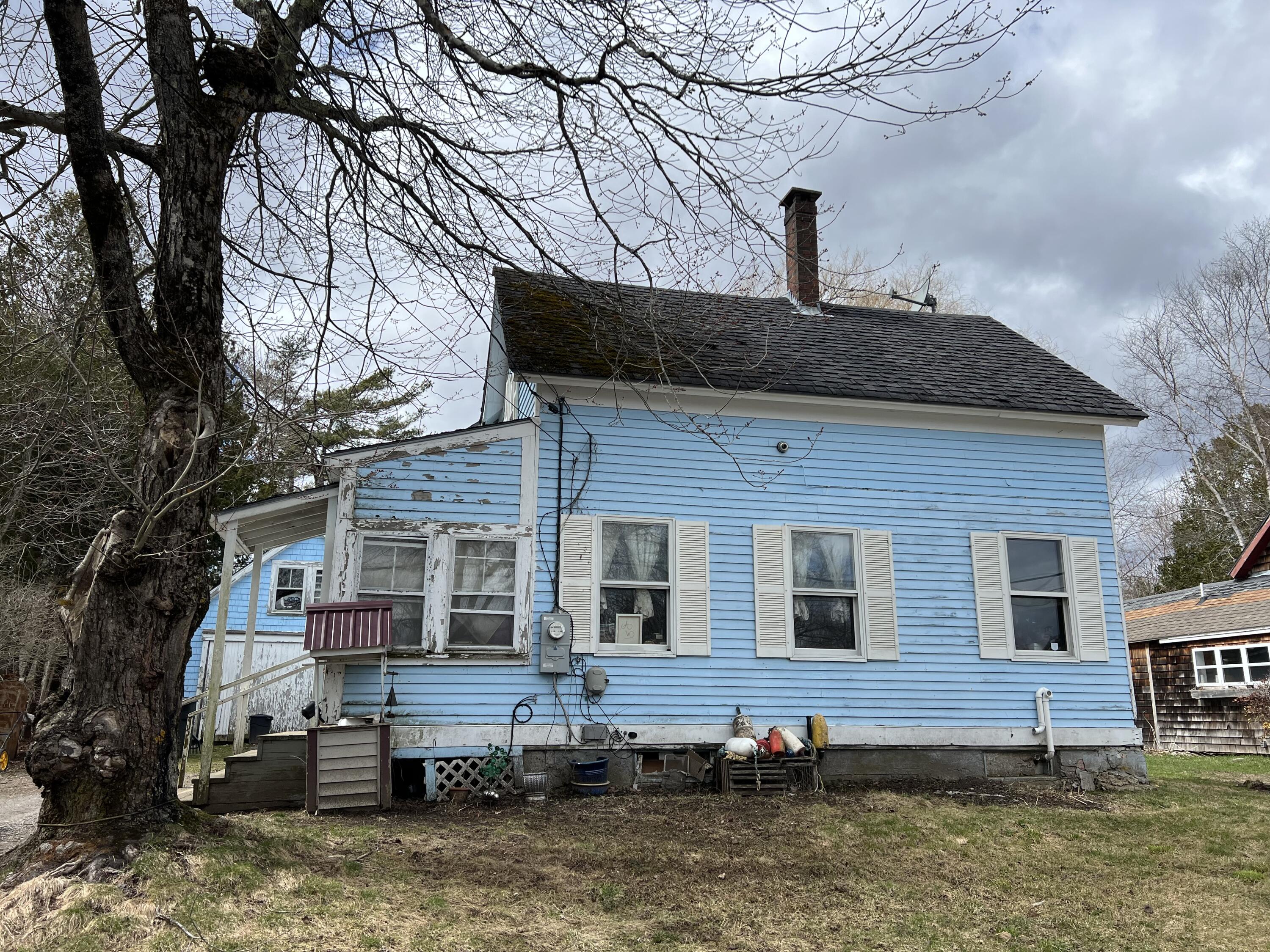 102 Beechwood Street Thomaston ME 04861