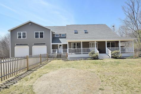 9 Halls Way Raymond ME 04071