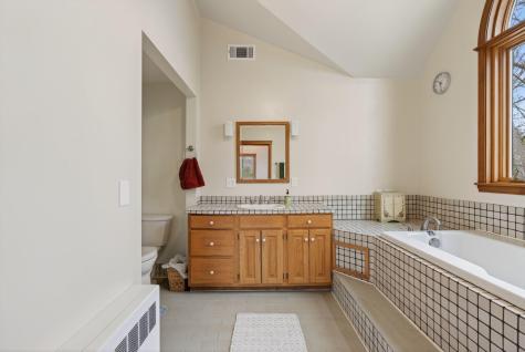 556 Main Street Wayne ME 04284