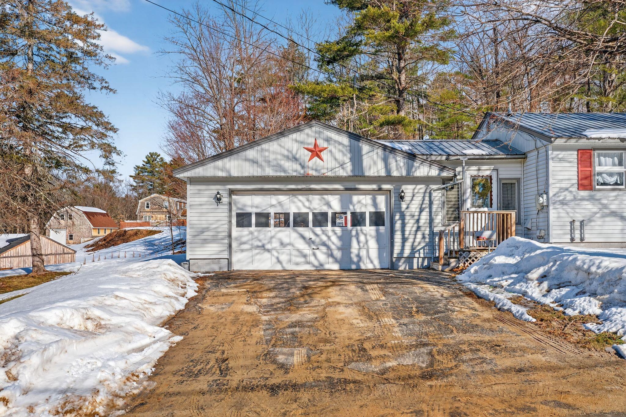 4 Thurlow Avenue Paris ME 04281