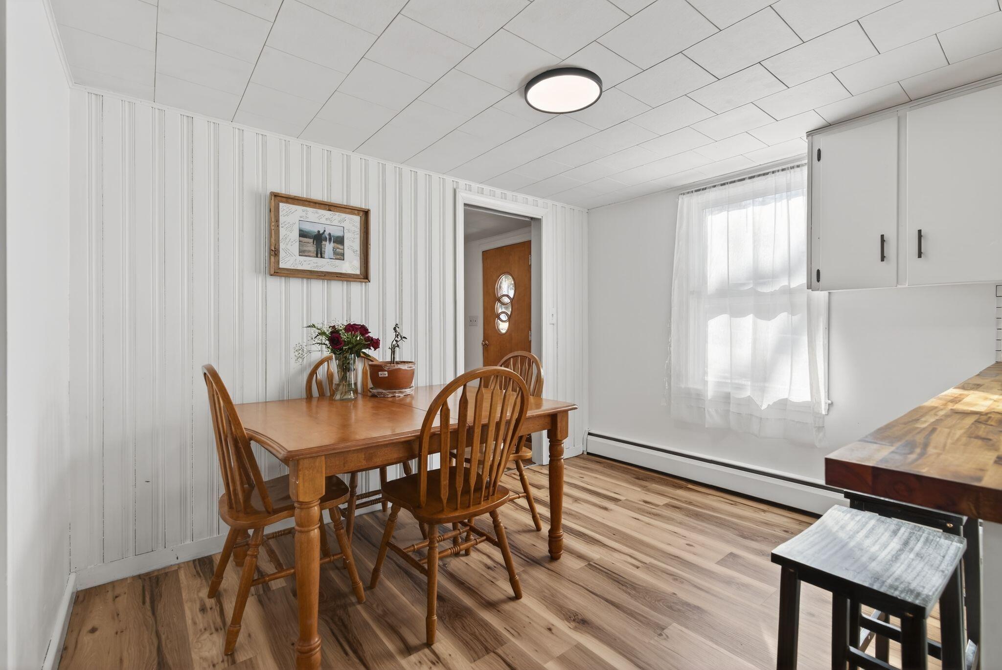 4 Thurlow Avenue Paris ME 04281