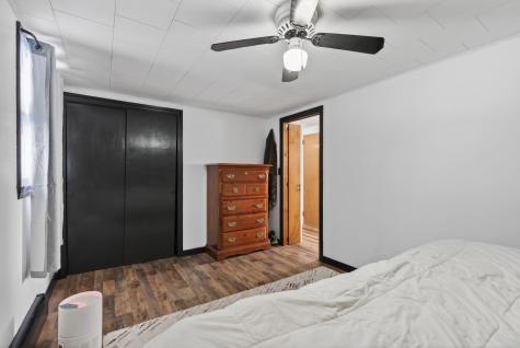 4 Thurlow Avenue Paris ME 04281