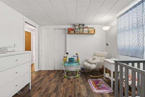 4 Thurlow Avenue Paris ME 04281