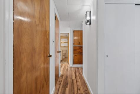 4 Thurlow Avenue Paris ME 04281