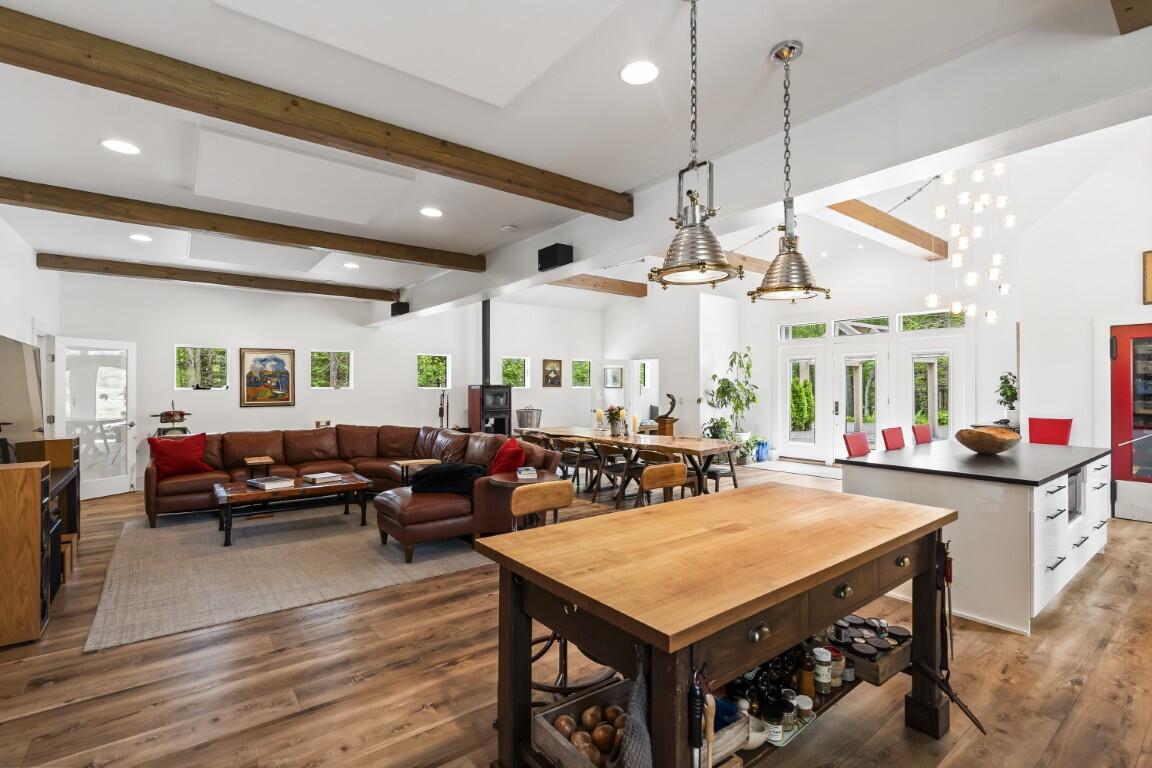 98 Meadow Cove Road Boothbay ME 04544