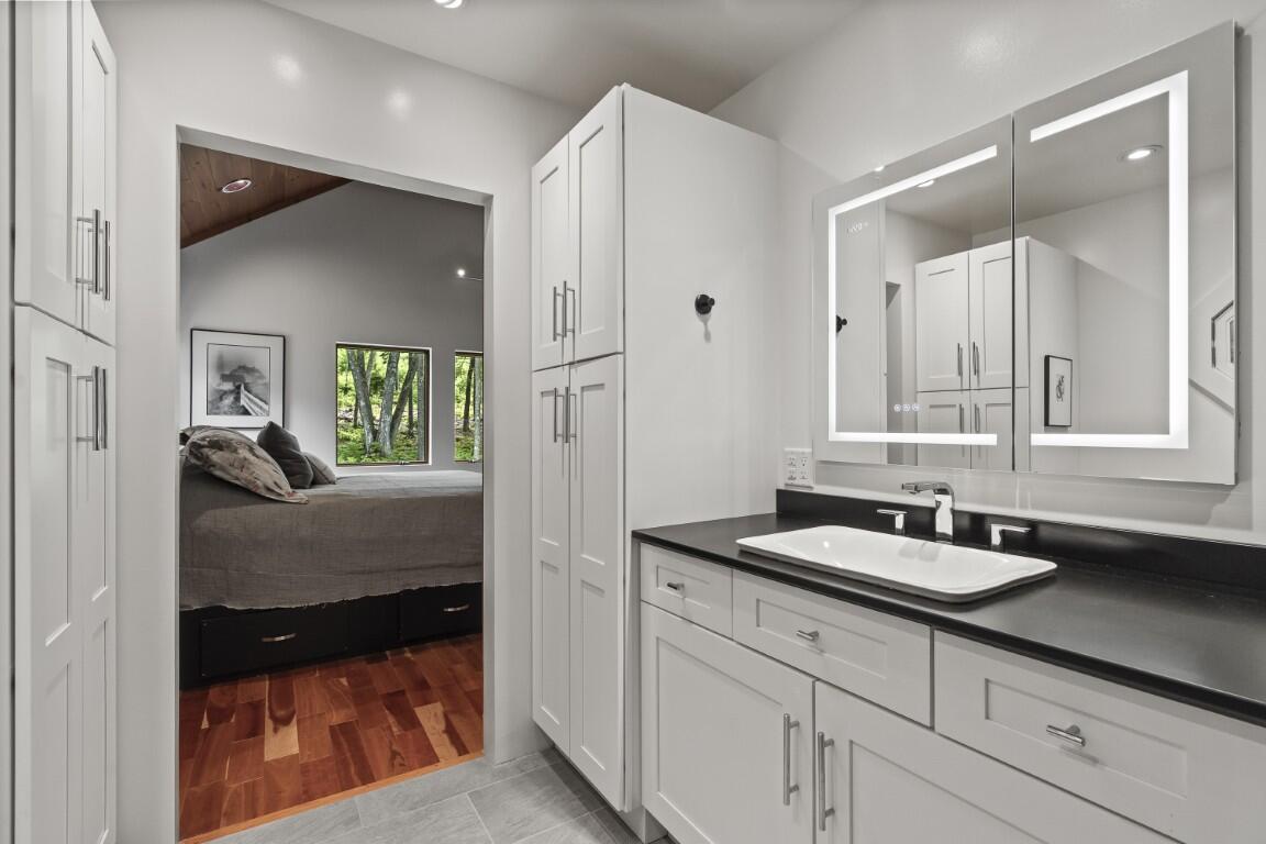 98 Meadow Cove Road Boothbay ME 04544