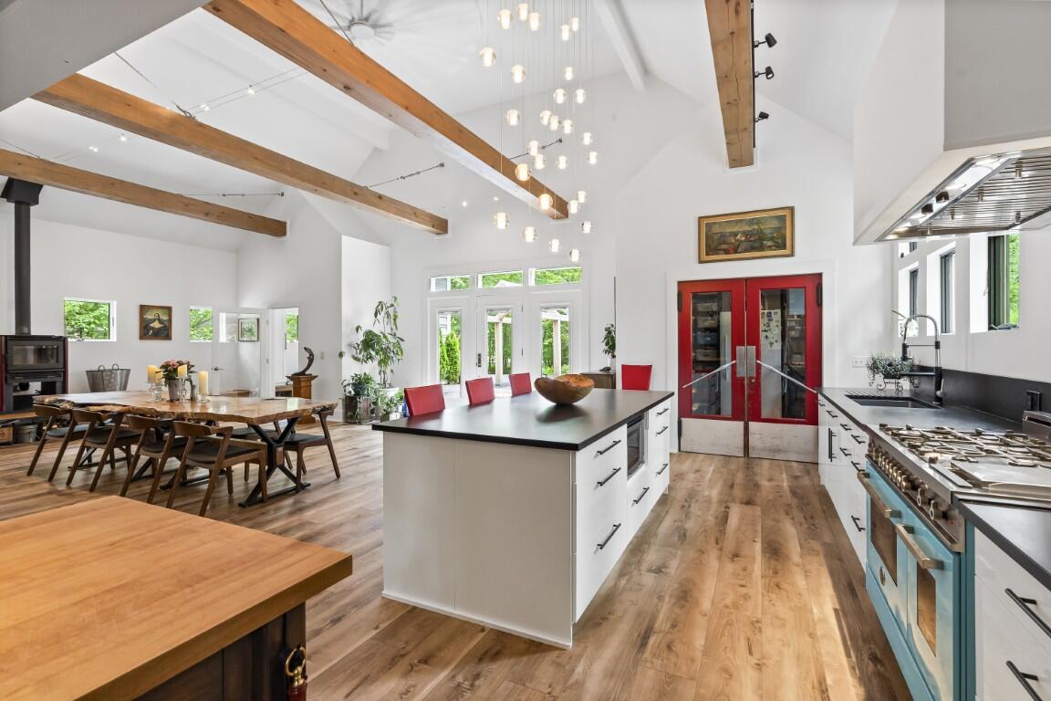 98 Meadow Cove Road Boothbay ME 04544