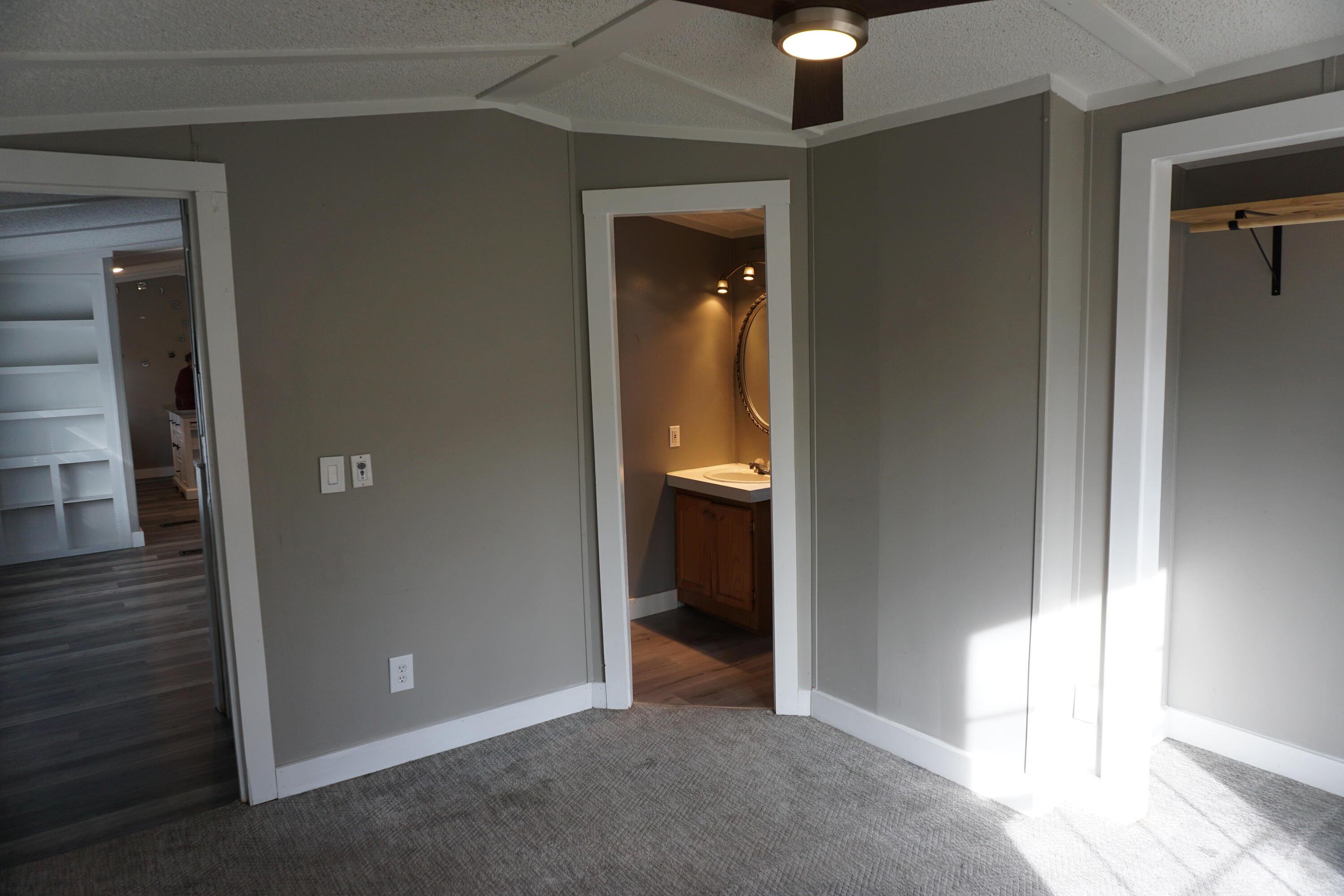 661 Park Street Paris ME 04281