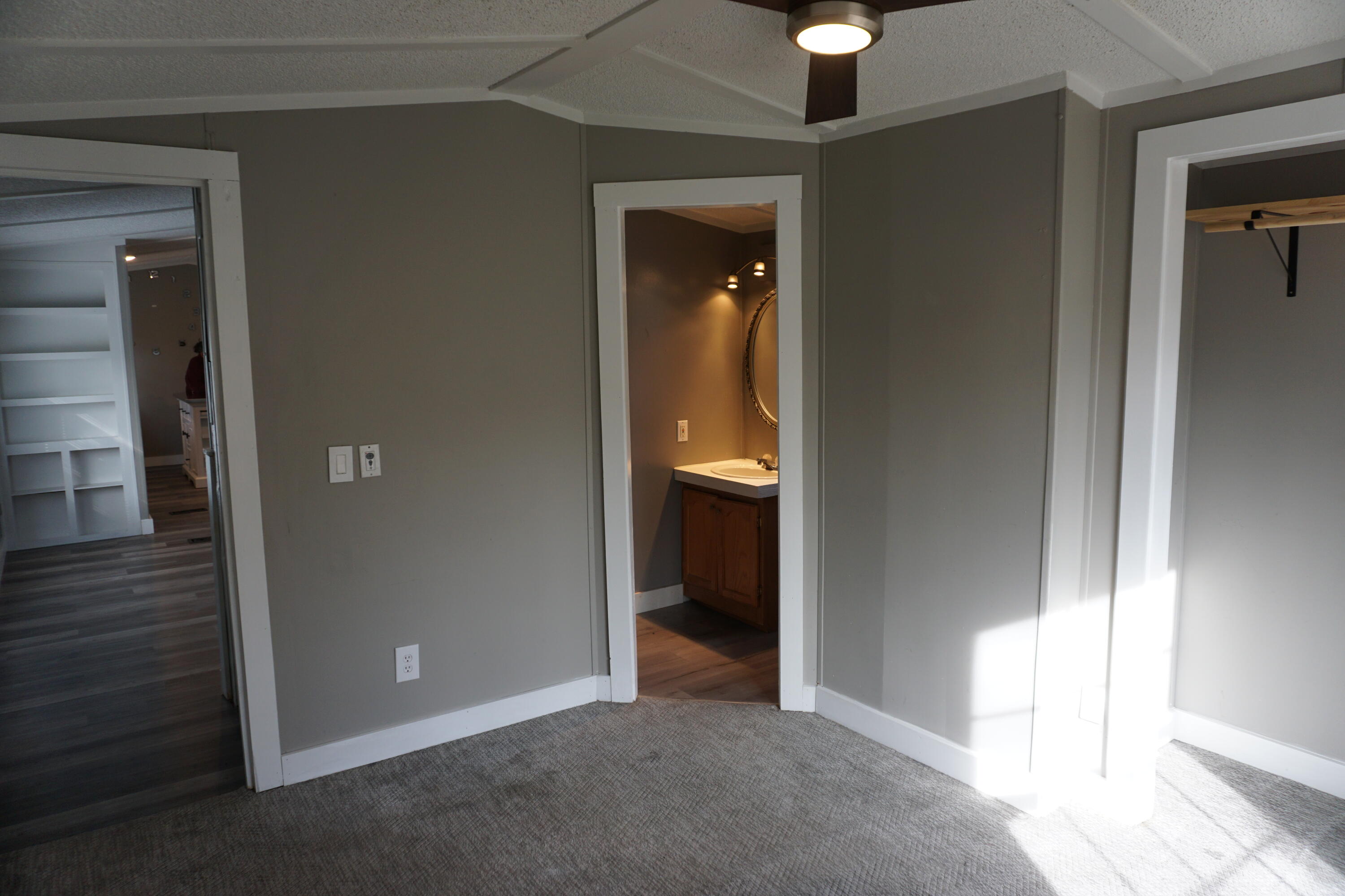 661 Park Street Paris ME 04281