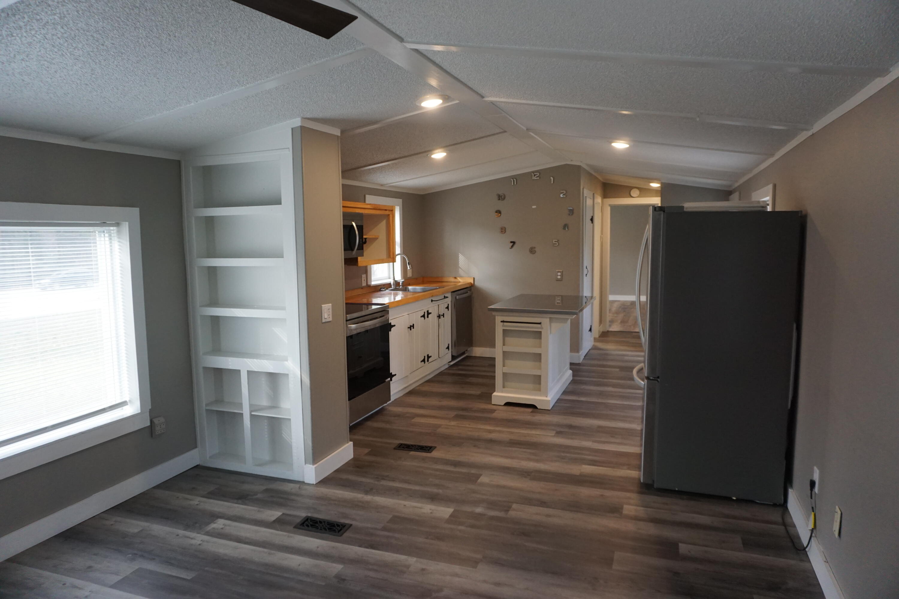 661 Park Street Paris ME 04281