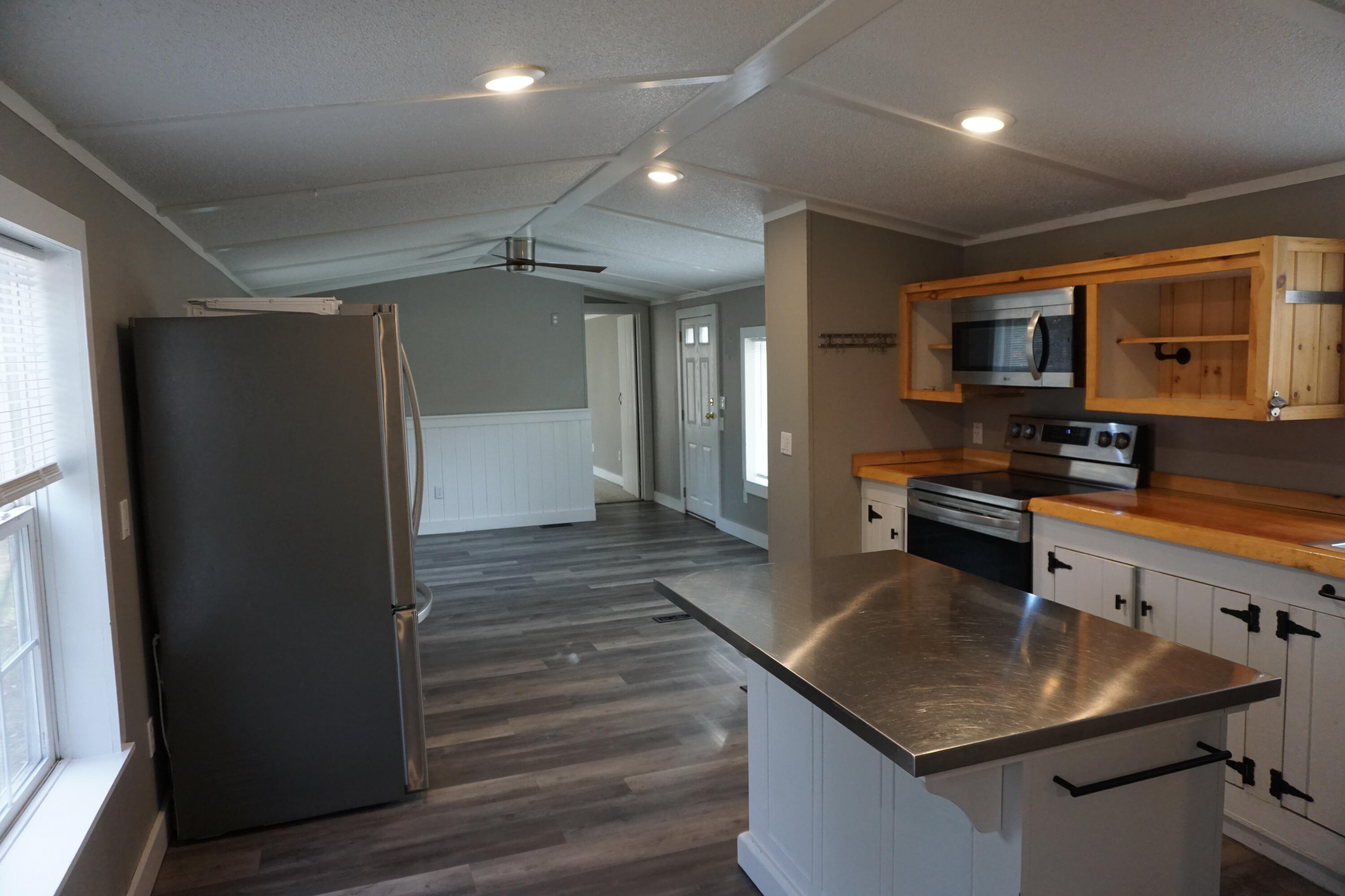 661 Park Street Paris ME 04281