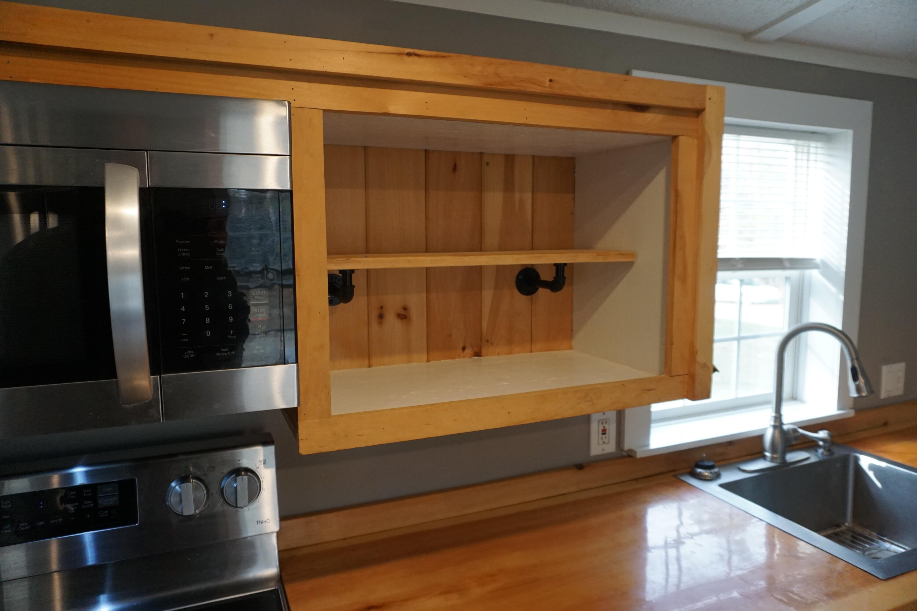 661 Park Street Paris ME 04281