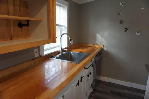 661 Park Street Paris ME 04281