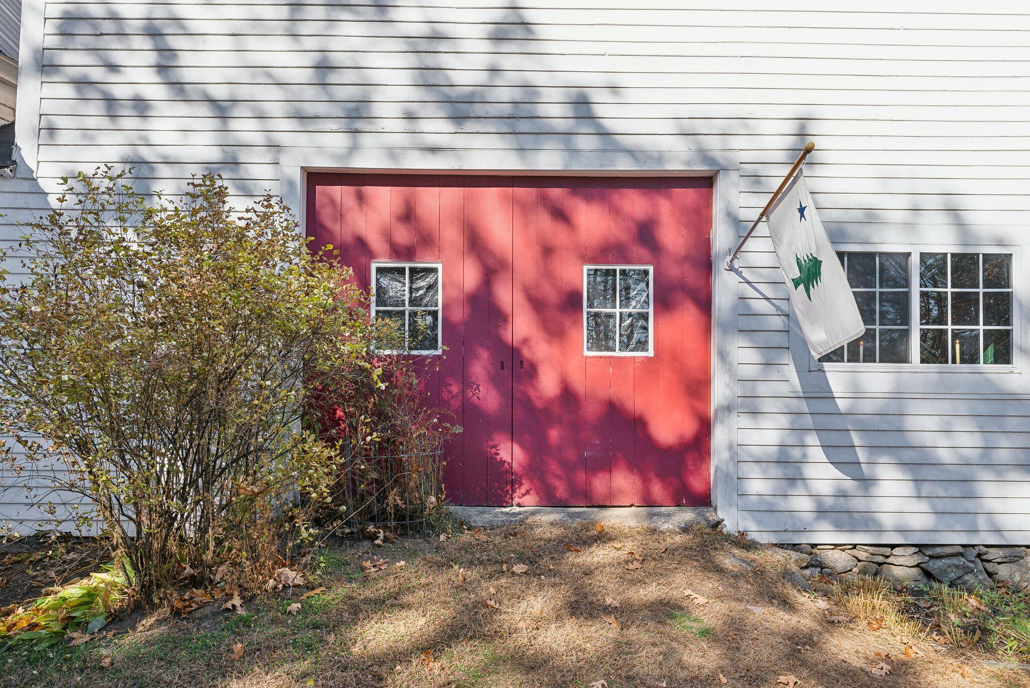 173 Darnit Road Buckfield ME 04220