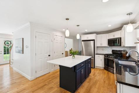 53 Old Colony Lane Cumberland ME 04021