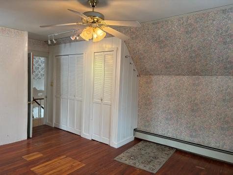 16 Bartlett Street Gardiner ME 04345