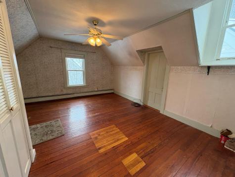 16 Bartlett Street Gardiner ME 04345