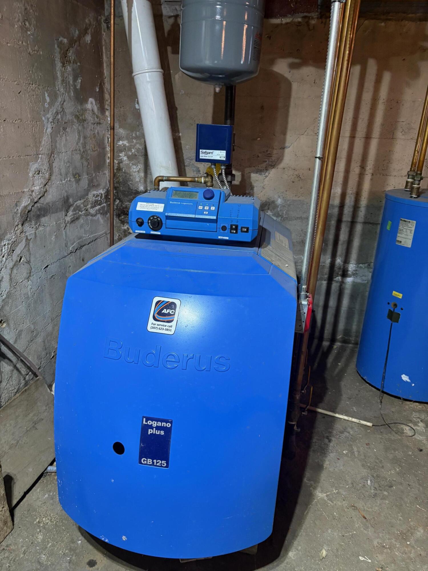 16 Bartlett Street Gardiner ME 04345