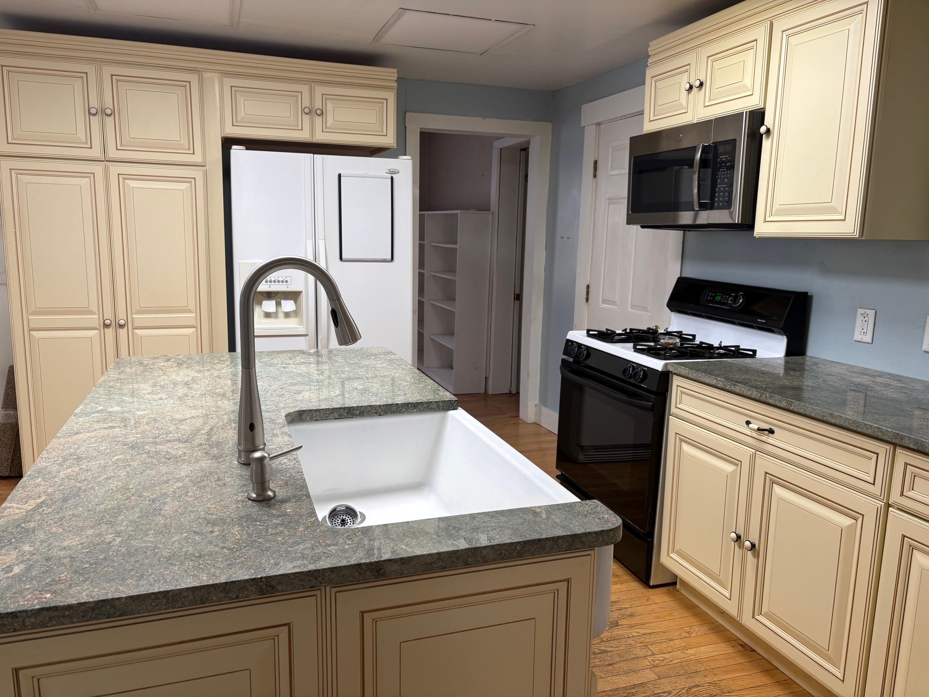 16 Bartlett Street Gardiner ME 04345