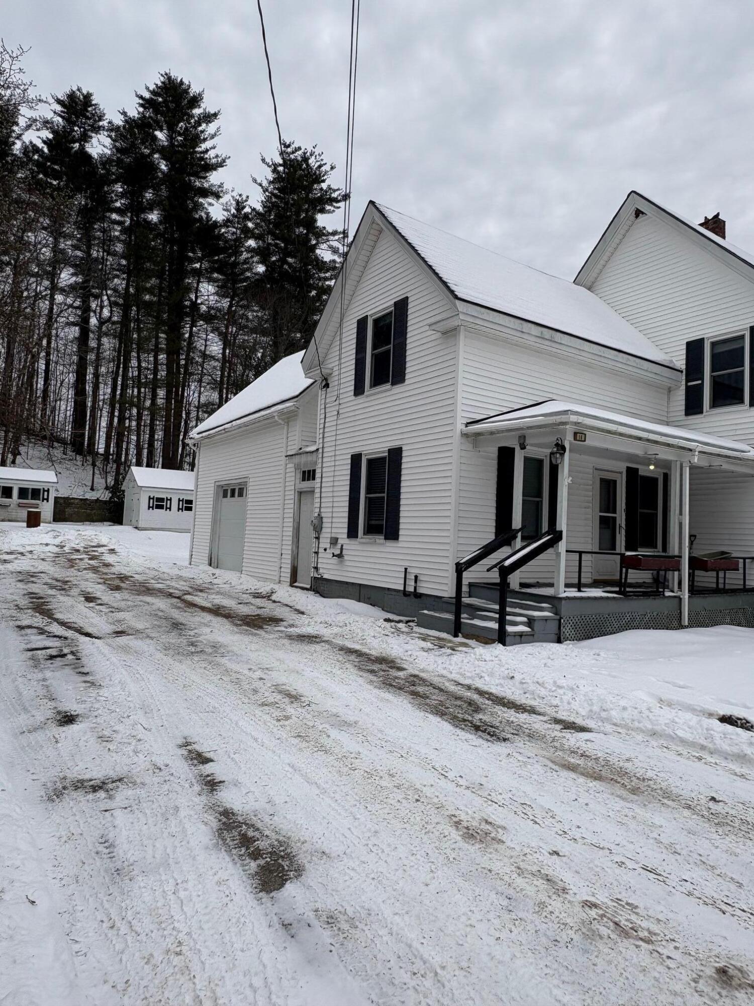 16 Bartlett Street Gardiner ME 04345