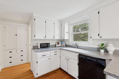 193 Main Street Cumberland ME 04021