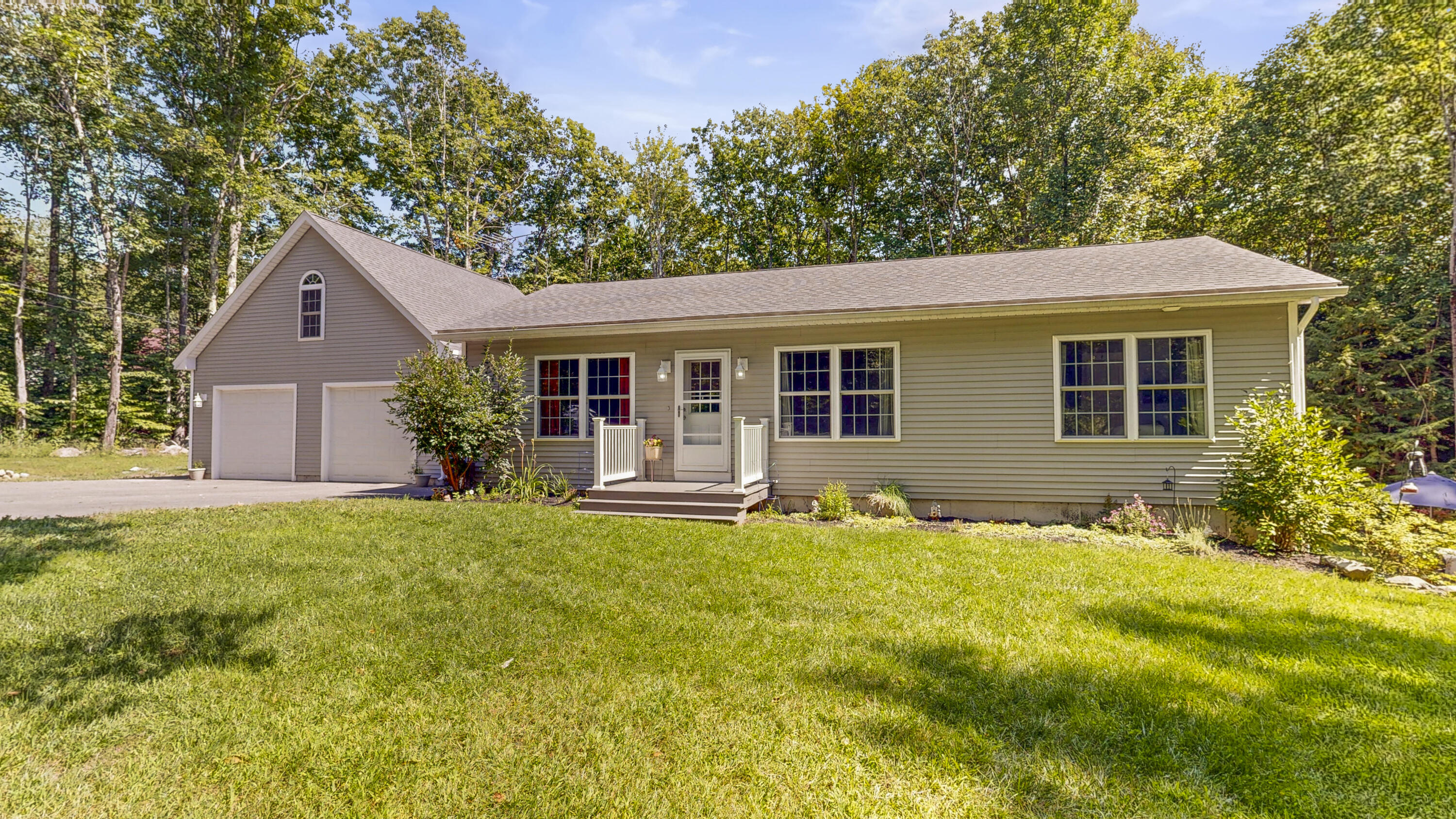 27 Ruby Ridge Road Winthrop ME 04364