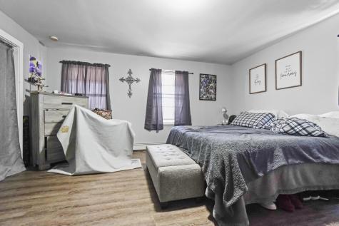 17 Deer Hill N Standish ME 04084