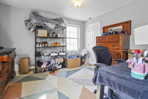 17 Deer Hill N Standish ME 04084