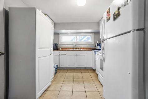 17 Deer Hill N Standish ME 04084