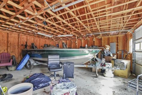 17 Deer Hill N Standish ME 04084