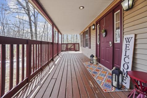17 Deer Hill N Standish ME 04084