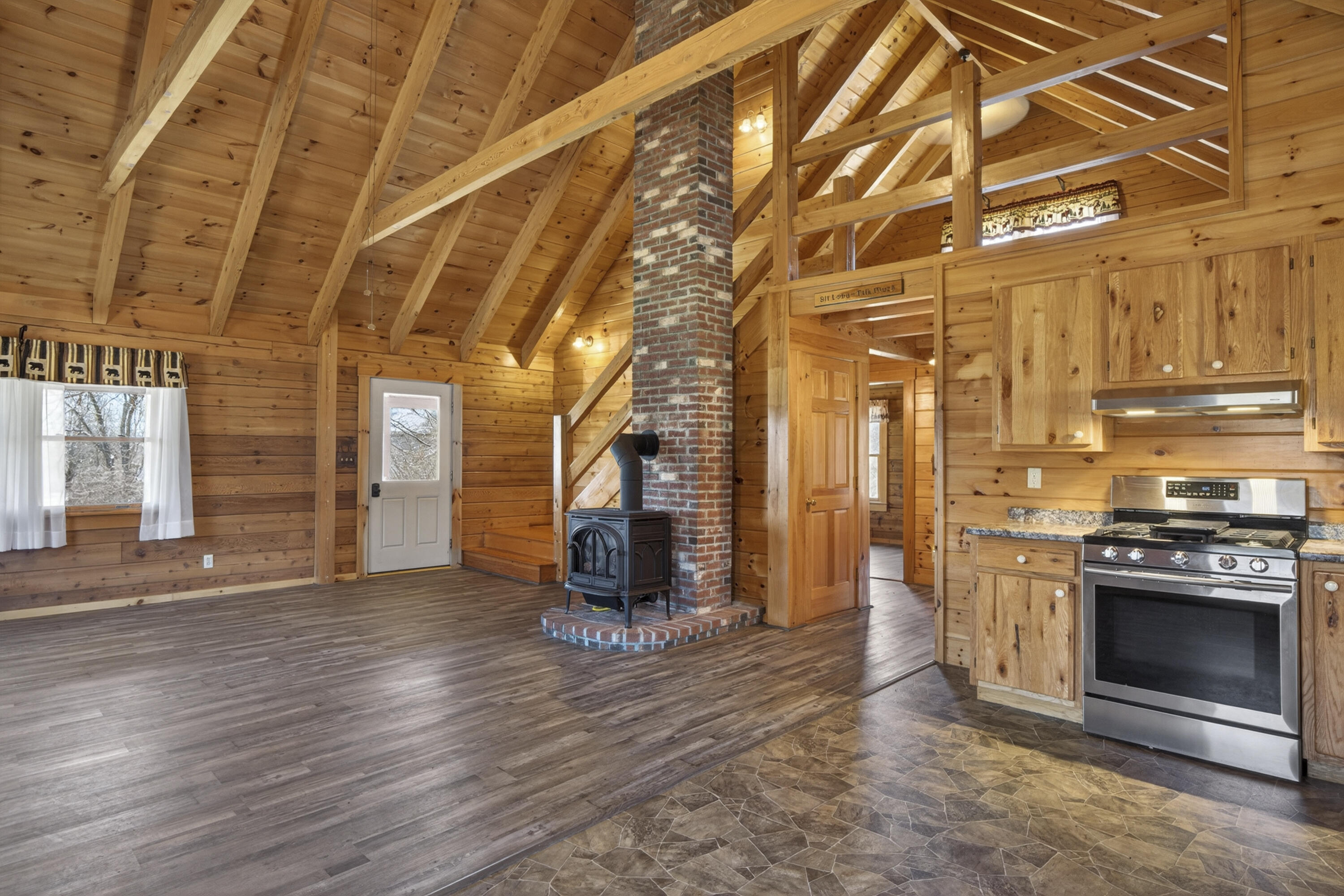 33 Lawrence Road Dresden ME 04342