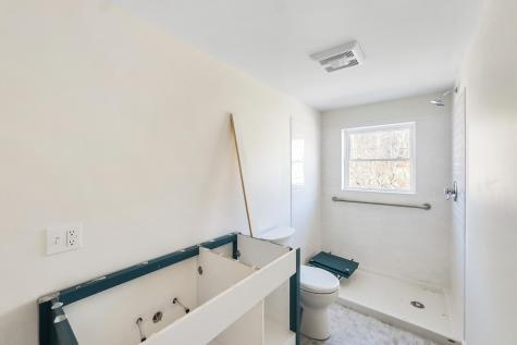 24 Waldoboro Road Bremen ME 04551