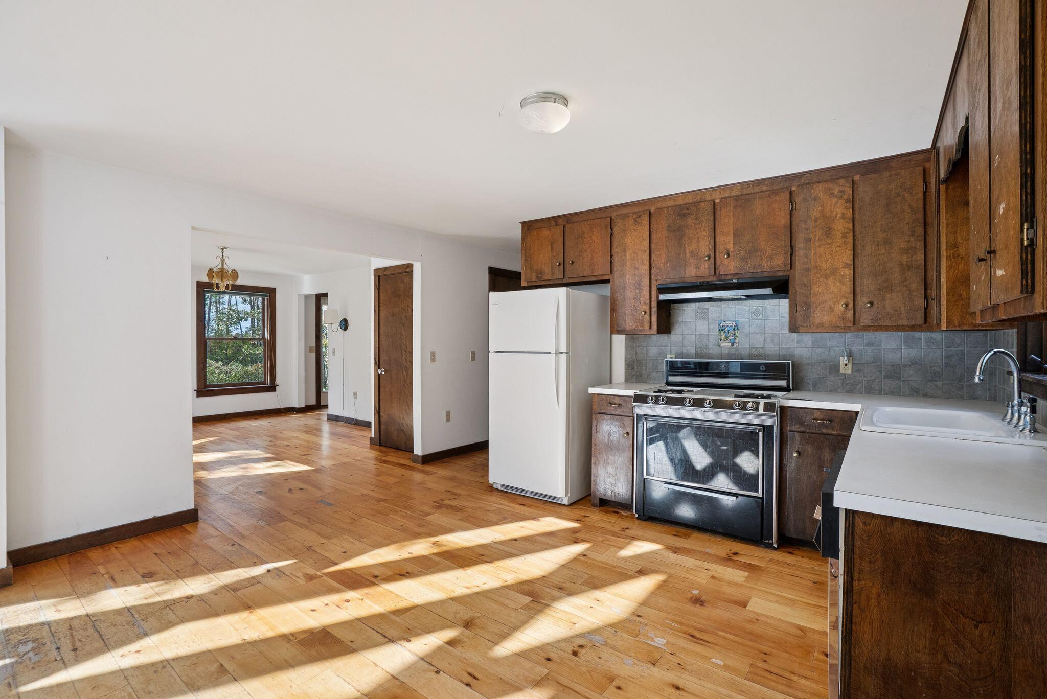 92 Hopkins Road Washington ME 04574