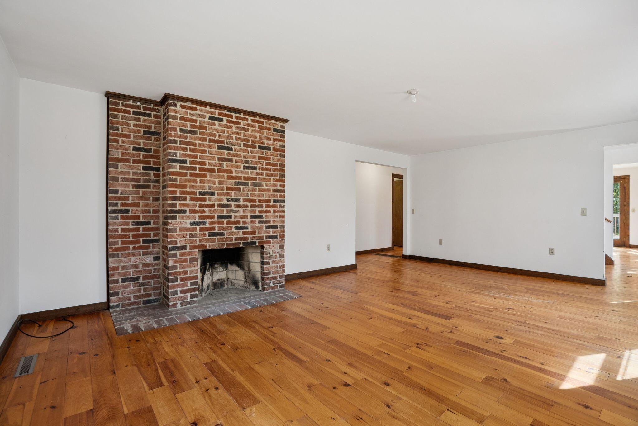 92 Hopkins Road Washington ME 04574