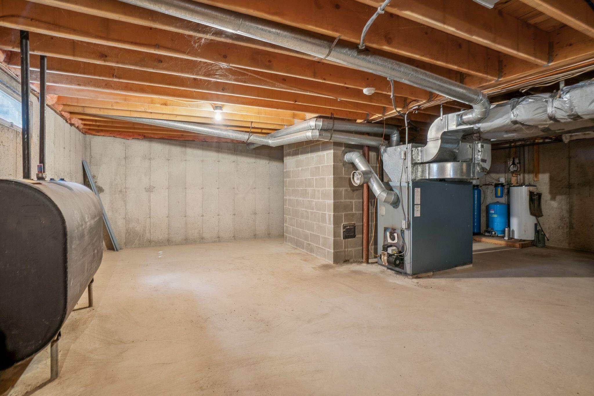 92 Hopkins Road Washington ME 04574