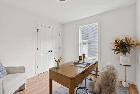 5 Feldspar Lane Cumberland ME 04021