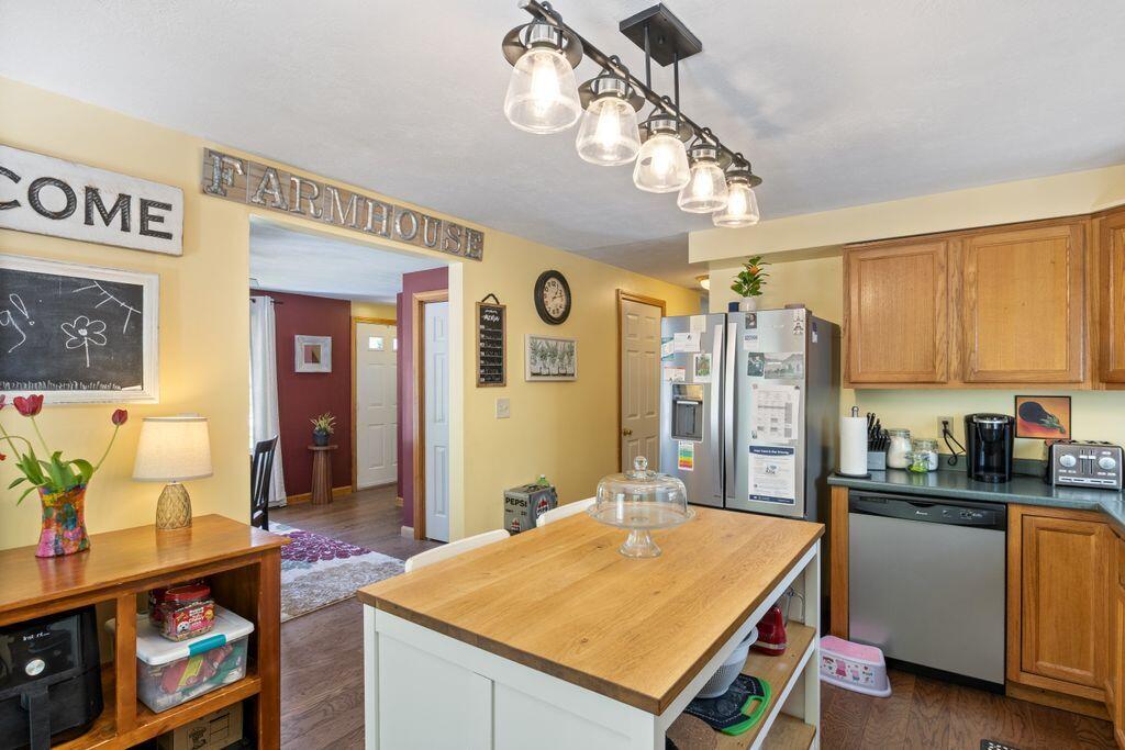 212 New Dam Road Waterboro ME 04061