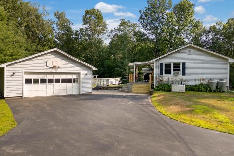 556 River Road Lewiston ME 04240