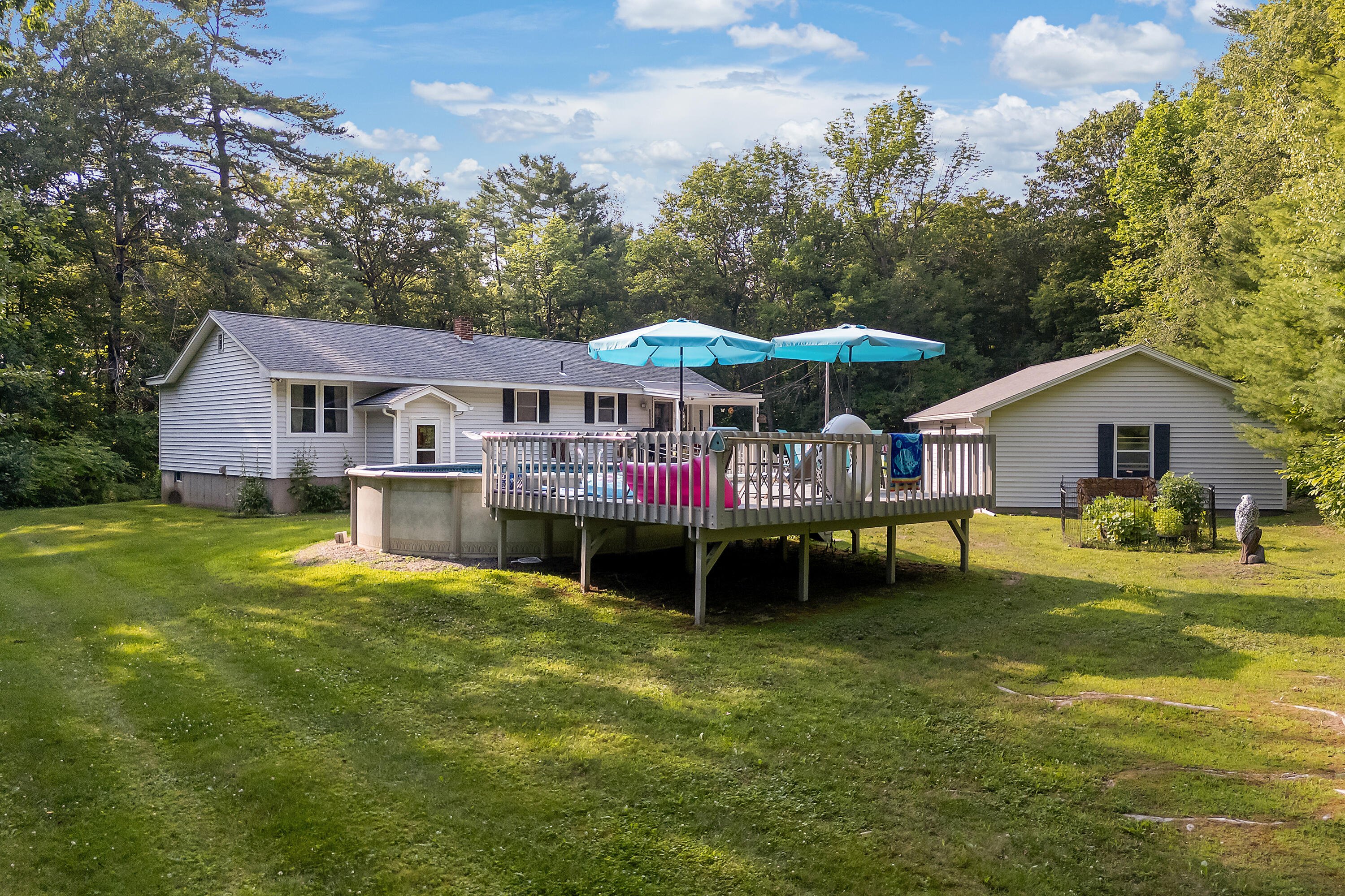 556 River Road Lewiston ME 04240