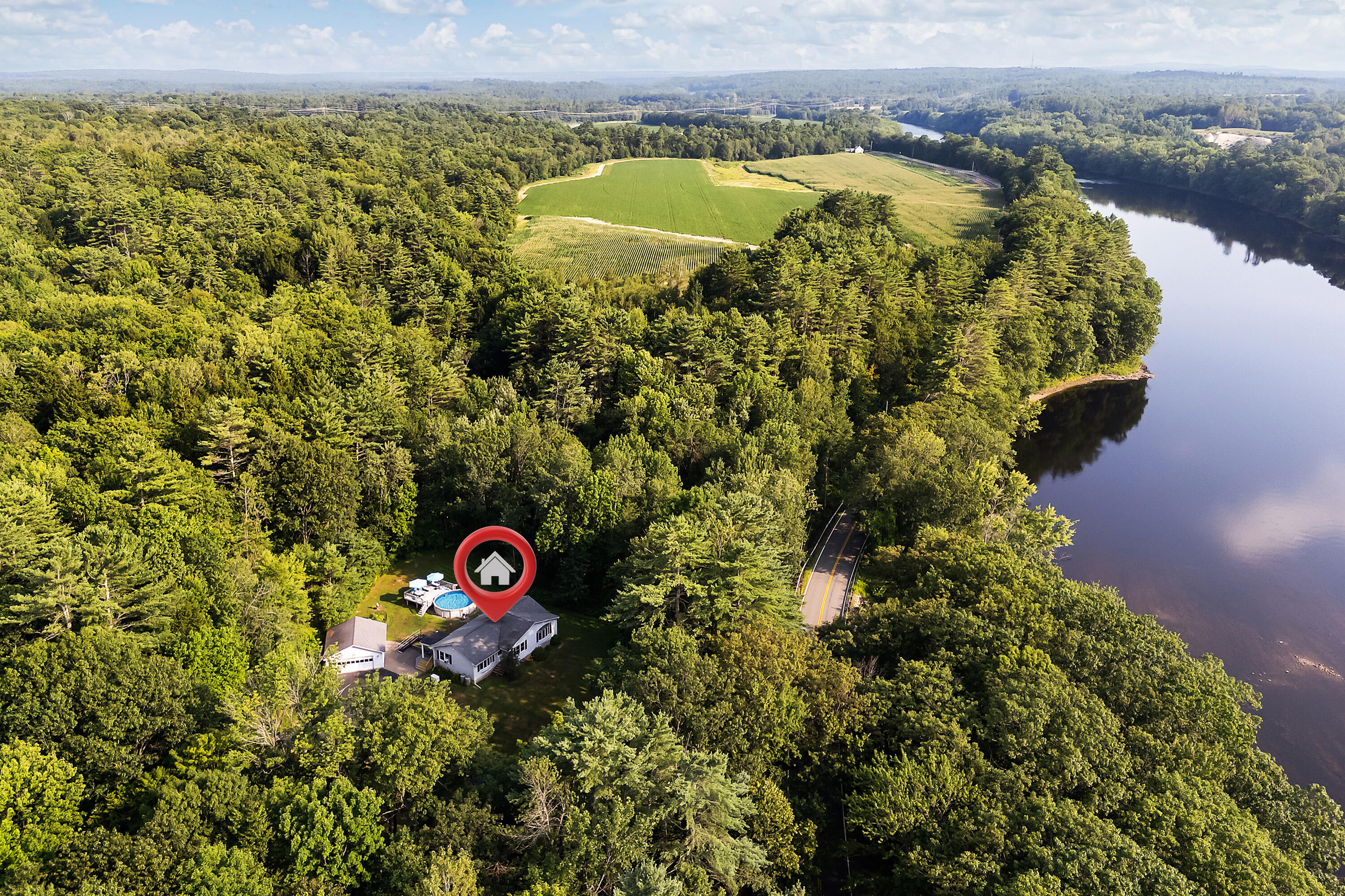 556 River Road Lewiston ME 04240