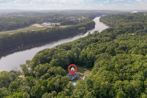 556 River Road Lewiston ME 04240
