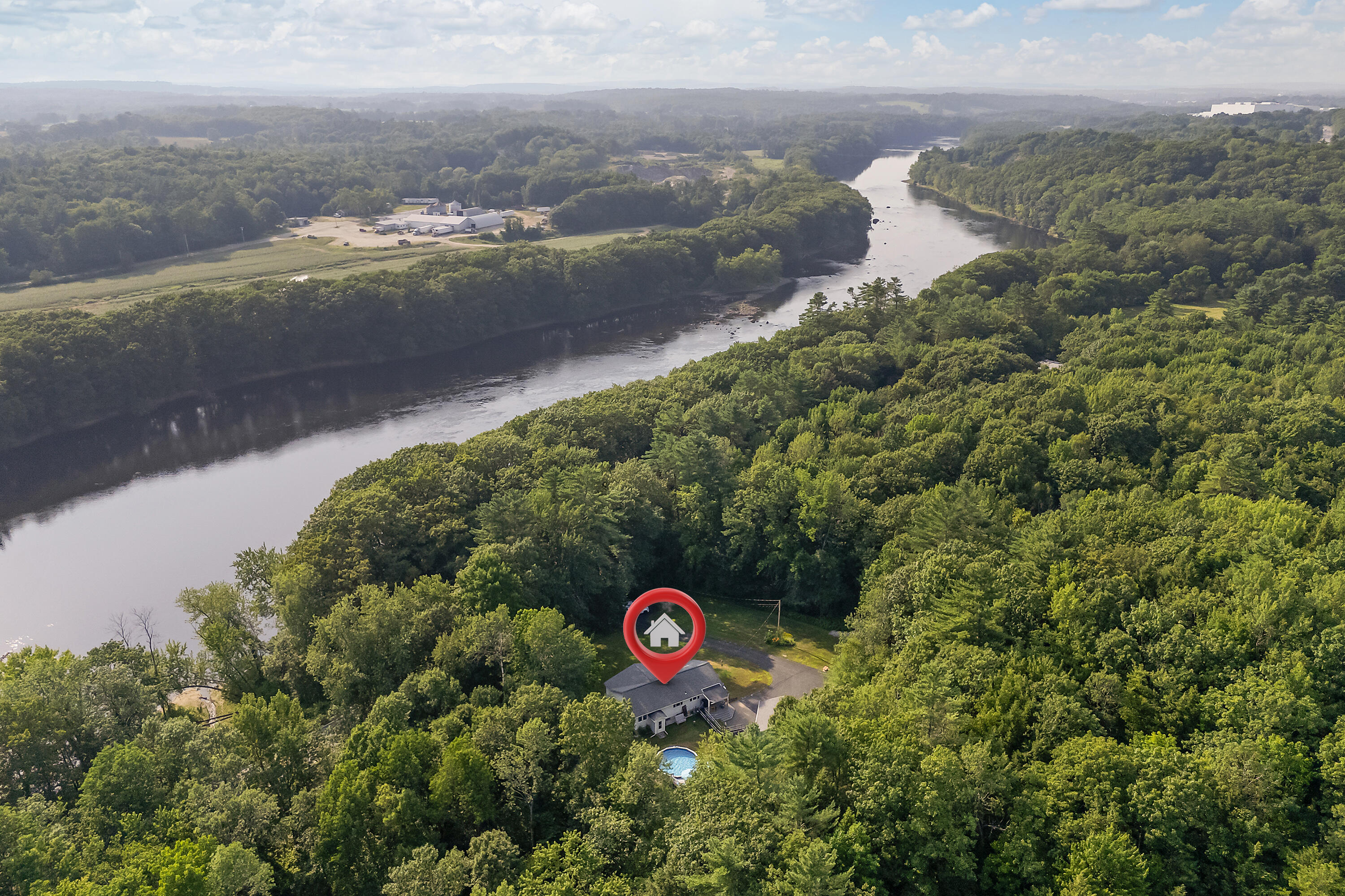 556 River Road Lewiston ME 04240