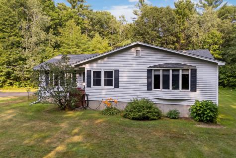 556 River Road Lewiston ME 04240