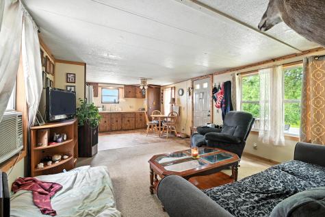 103 Davenport Road Chelsea ME 04330