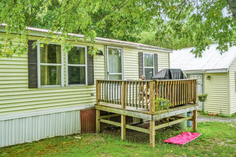 103 Davenport Road Chelsea ME 04330